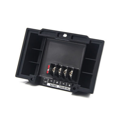 12A 12V 24V Auto PWM Solar Charge Controller z 5 stopniowym ładowaniem do efektywnego zarządzania baterią